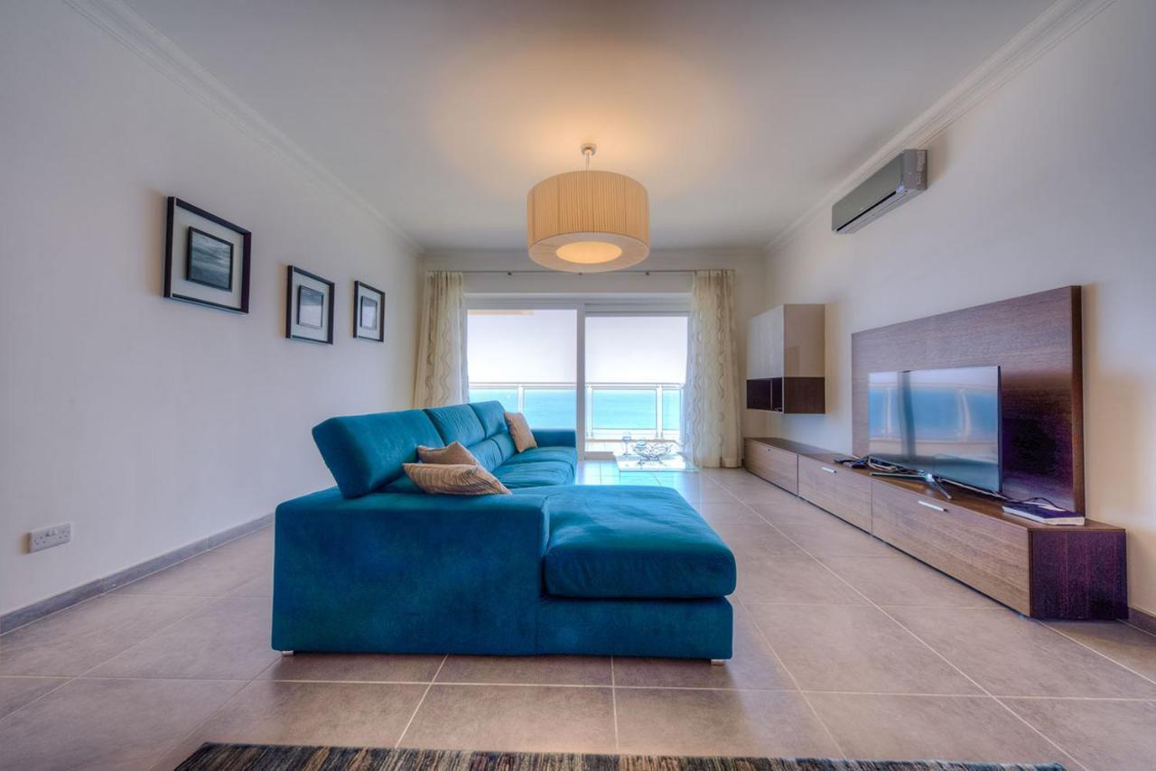 Seafront Luxury Apartment With Pool 斯利马 外观 照片