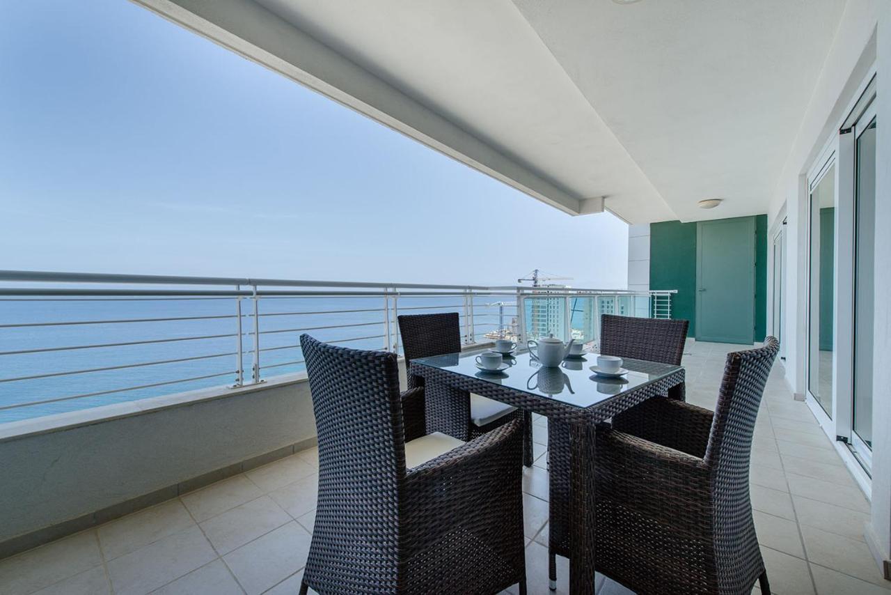 Seafront Luxury Apartment With Pool 斯利马 外观 照片