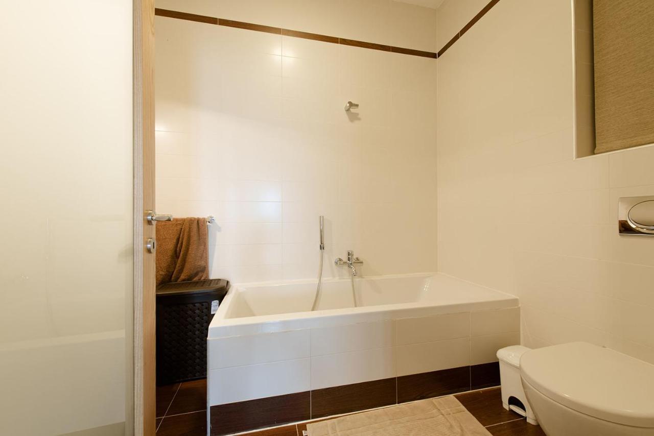 Seafront Luxury Apartment With Pool 斯利马 外观 照片